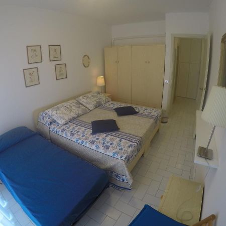 Residence Selenis Bilocale Vista Piscina - Agenzia Cocal Caorle Luaran gambar